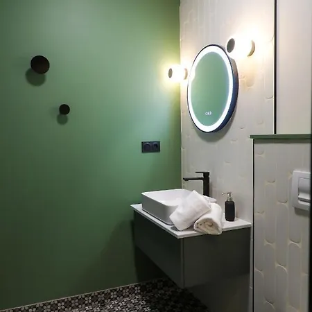 Hotel apartamentowy La Ponsin 4*