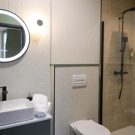 La Ponsin Aparthotel *