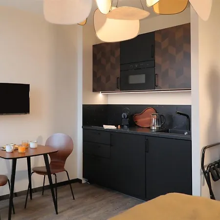 La Ponsin Hotel apartamentowy 4*