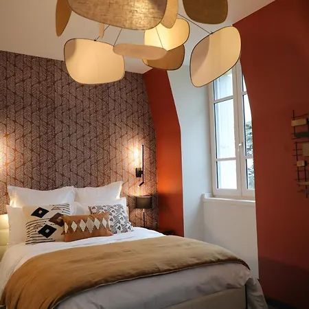 Hotel apartamentowy La Ponsin 4*