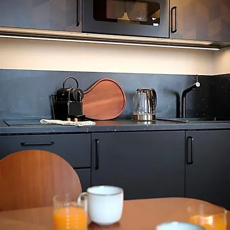 La Ponsin Aparthotel 4*