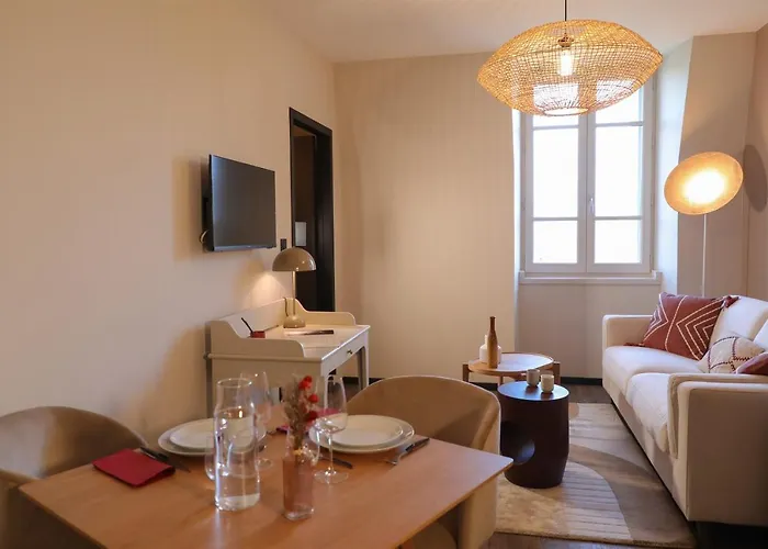 아파트호텔 La Ponsin 4*