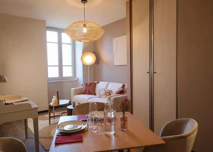 La Ponsin 아파트호텔 4*