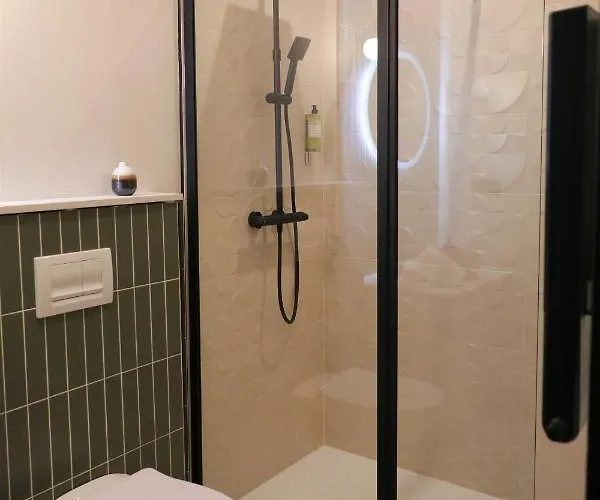 La Ponsin 아파트호텔